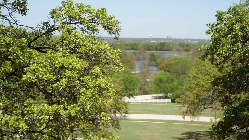 Scenic view of Santé Center for Healing grounds
